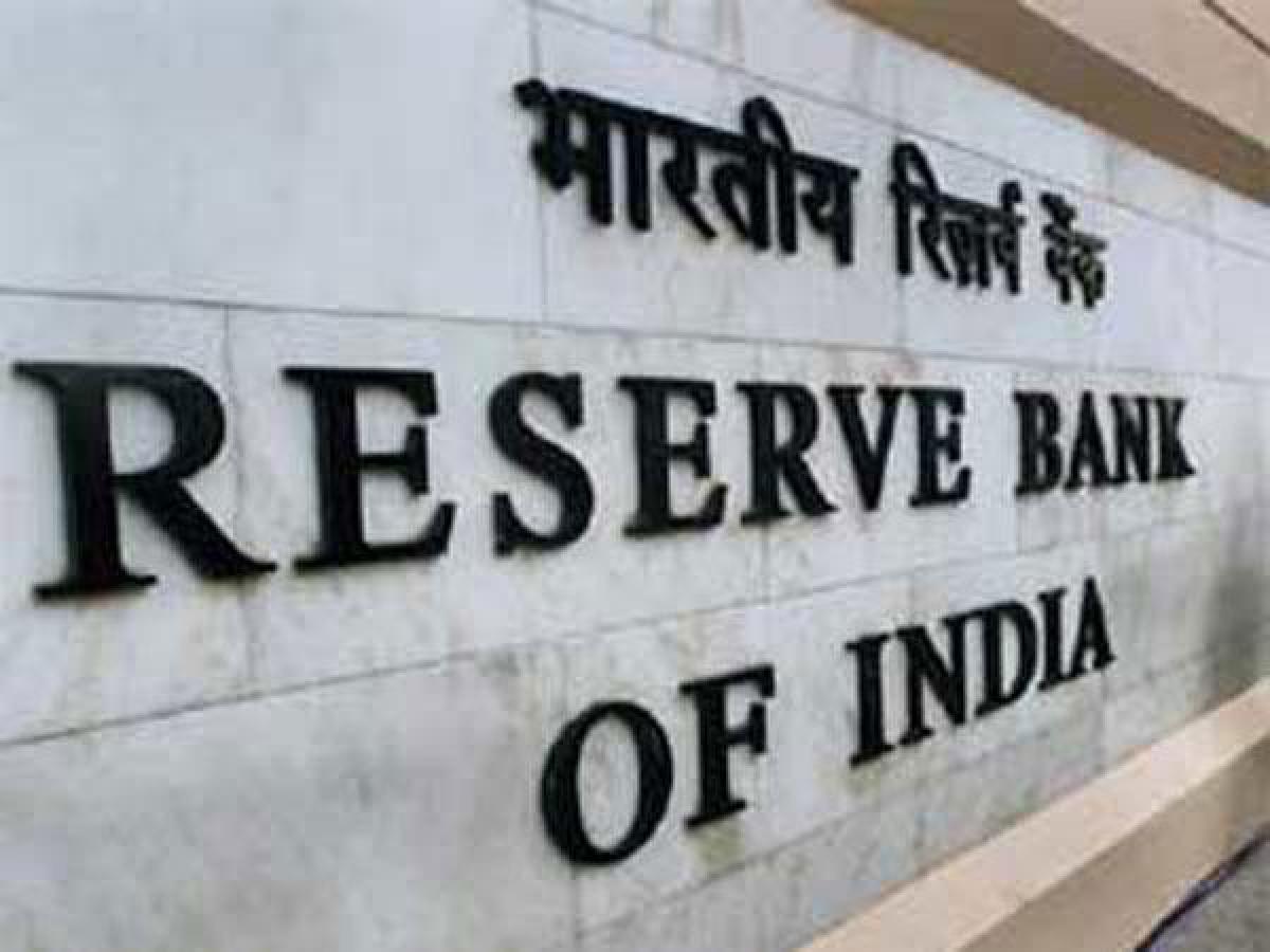 Govt to amend RBI Act to make old Rs 500, Rs 1000 currency notes invalid