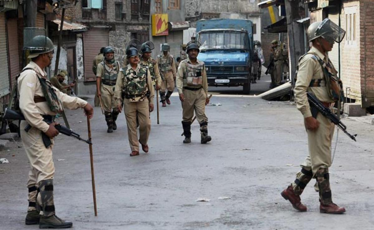 Kashmir unrest: Authorities lift curfew across the valley