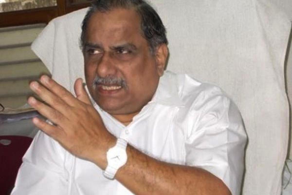 AP Ministers urge Mudragada to end Deeksha