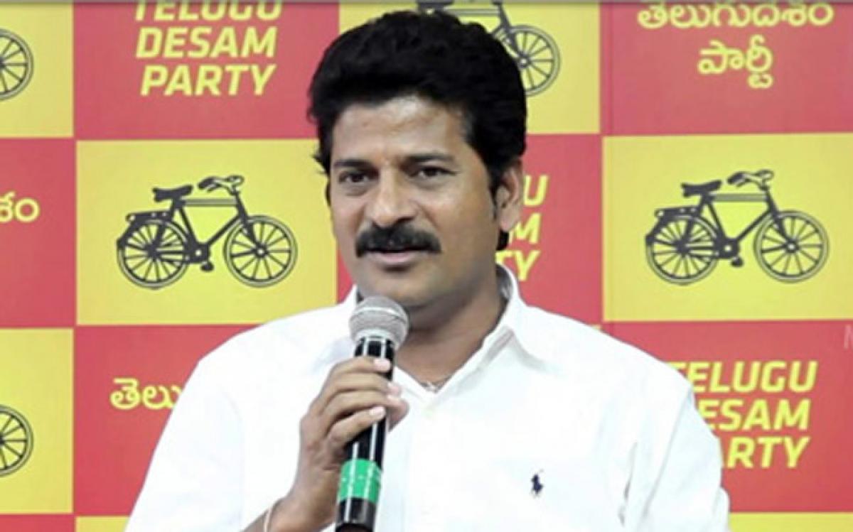 Revanth Reddy lashes out at TRS govt over drinking water