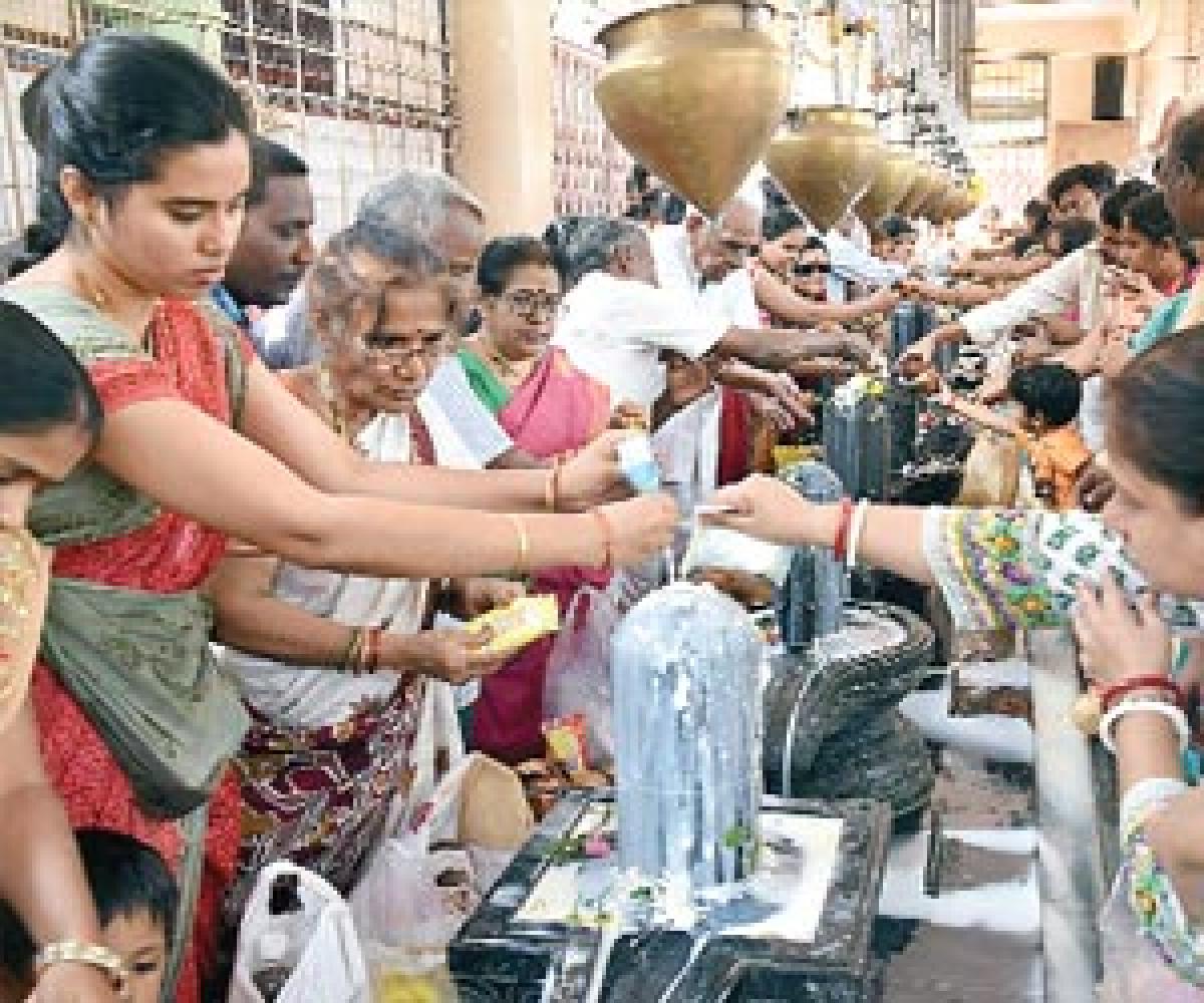 Pomp and gaiety mark Maha Sivarathri fest