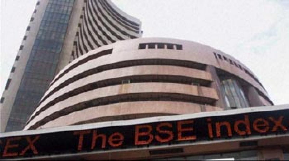 Sensex climbs 255 pts in early trade, Nifty tops 7,500