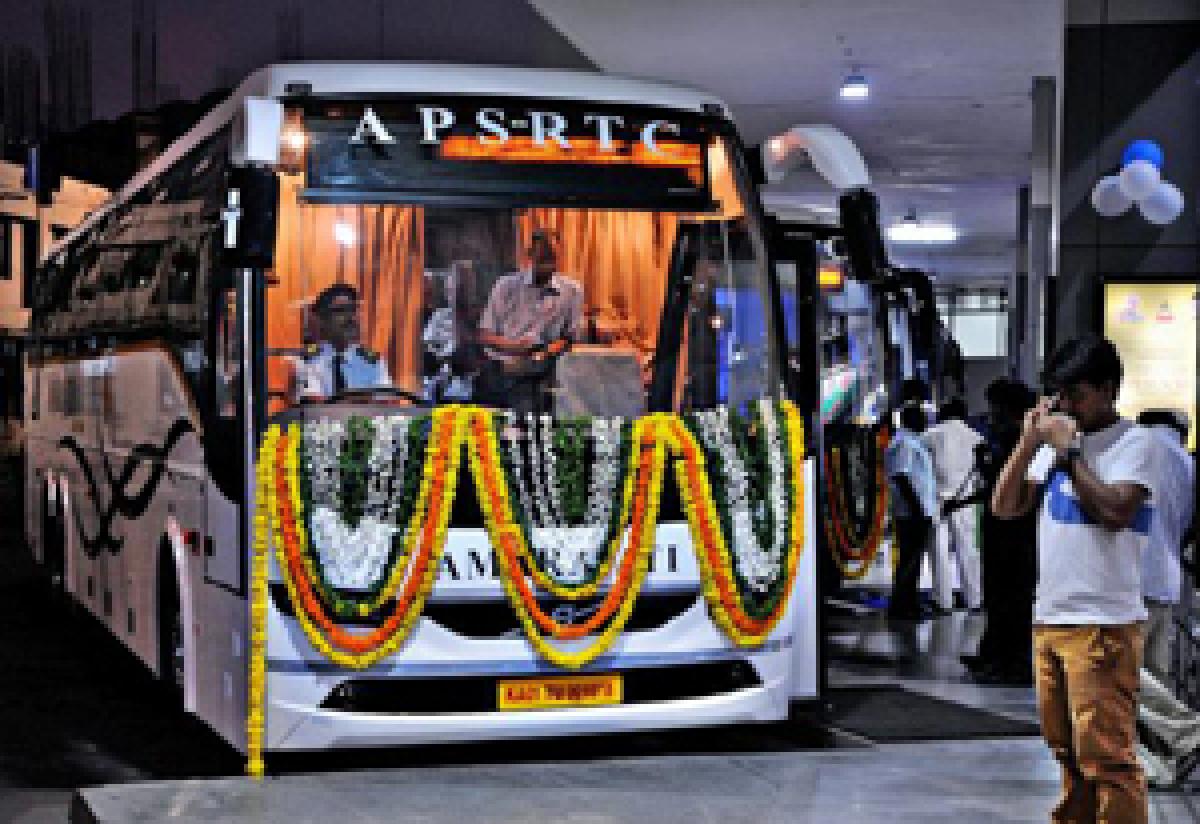 APSRTC to induct 3000 new buses