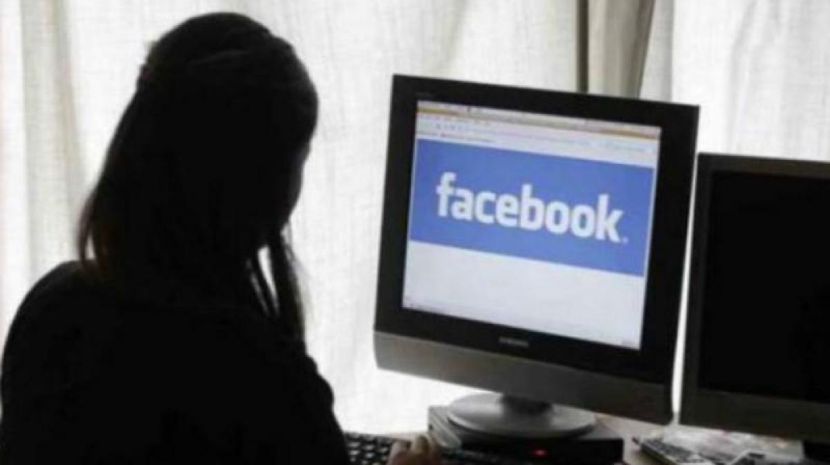Don’t use Facebook, muslim women told