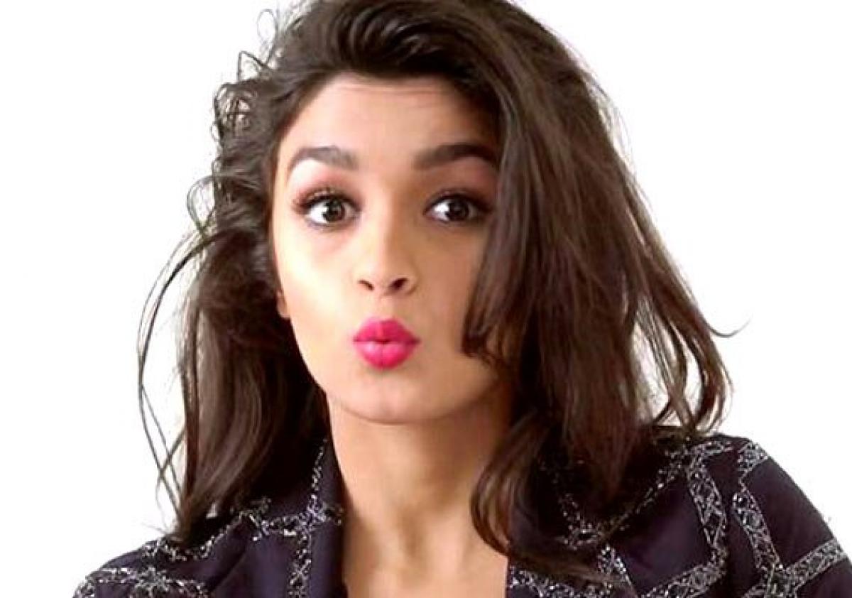 Alia Bhatts Shaandaar Date without candles