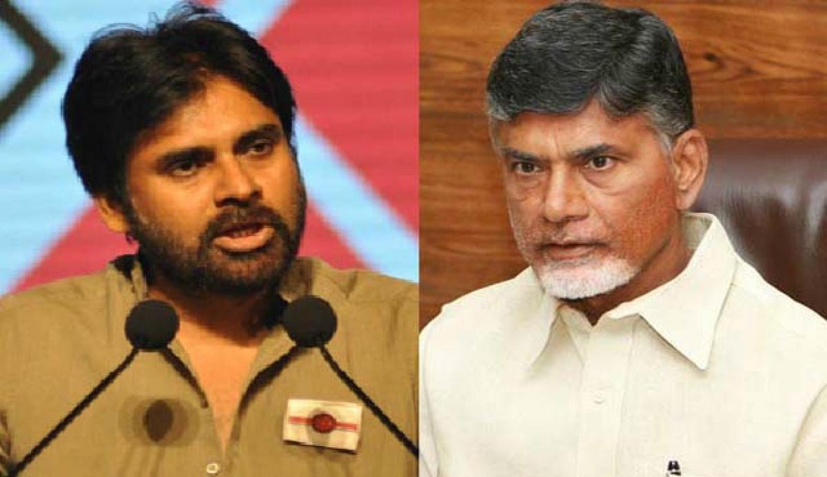 Pawan Kalyan meets Chandrababu Naidu over land aquisition