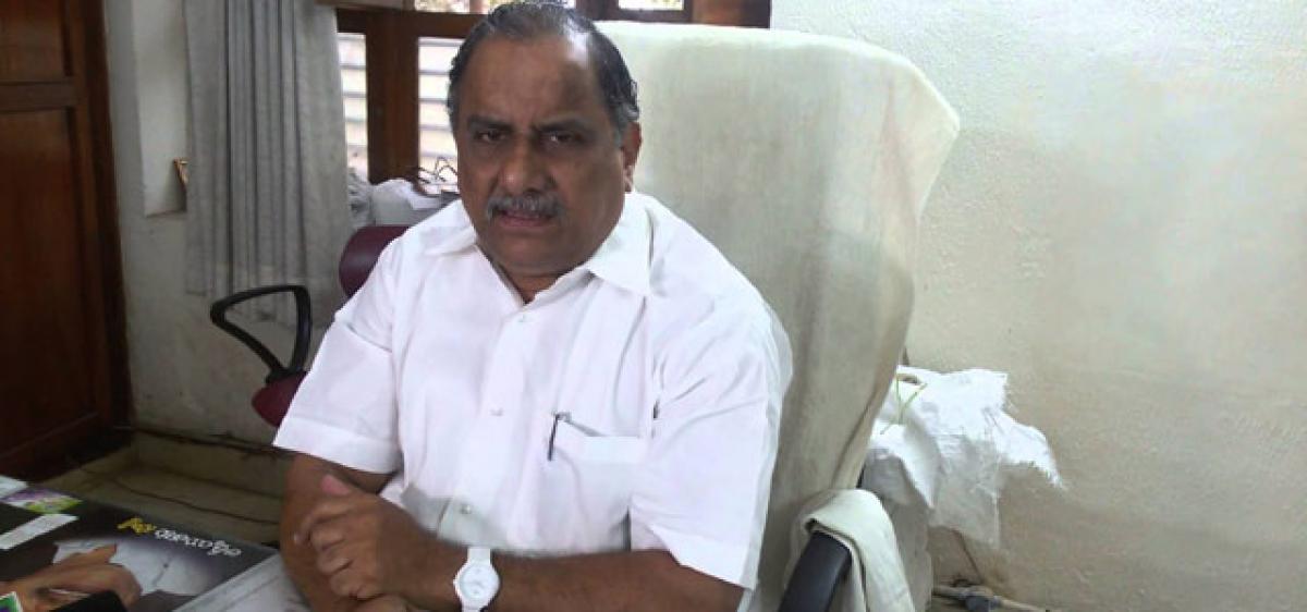 Mudragada lauds KCR for implementing poll promises