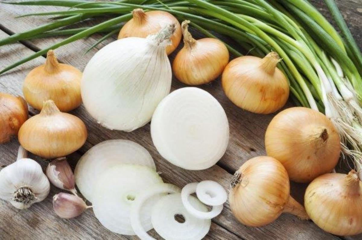 Heres how to keep smells of onions, garlic under wraps
