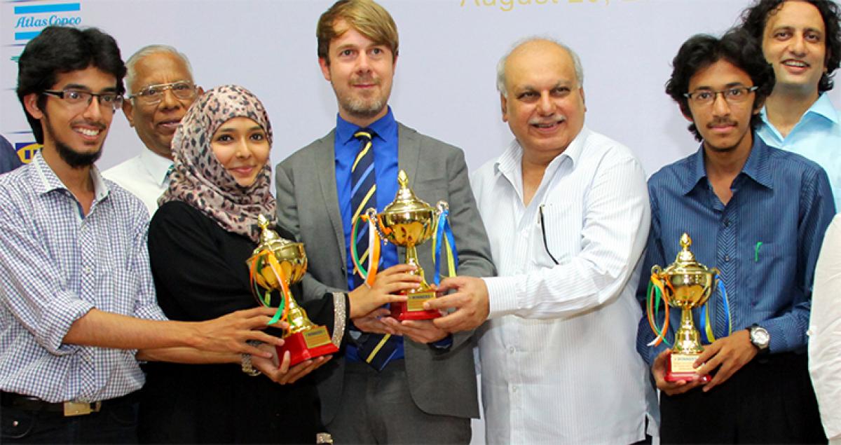 Hashmi trio makes it to Nobel quiz finals