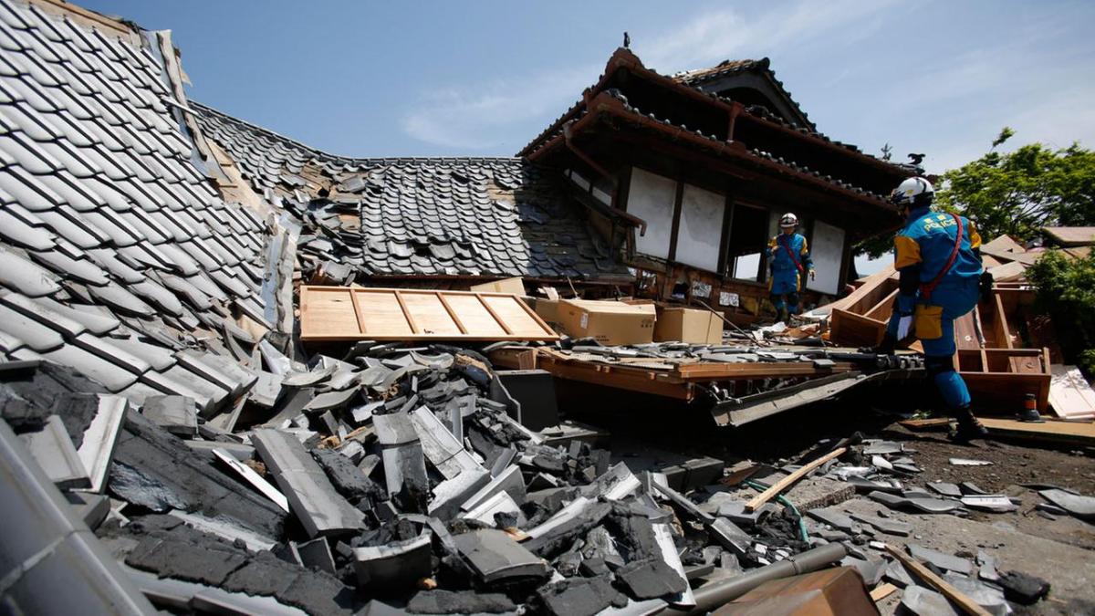 Earthquake of 5.8 magnitude strikes Japan