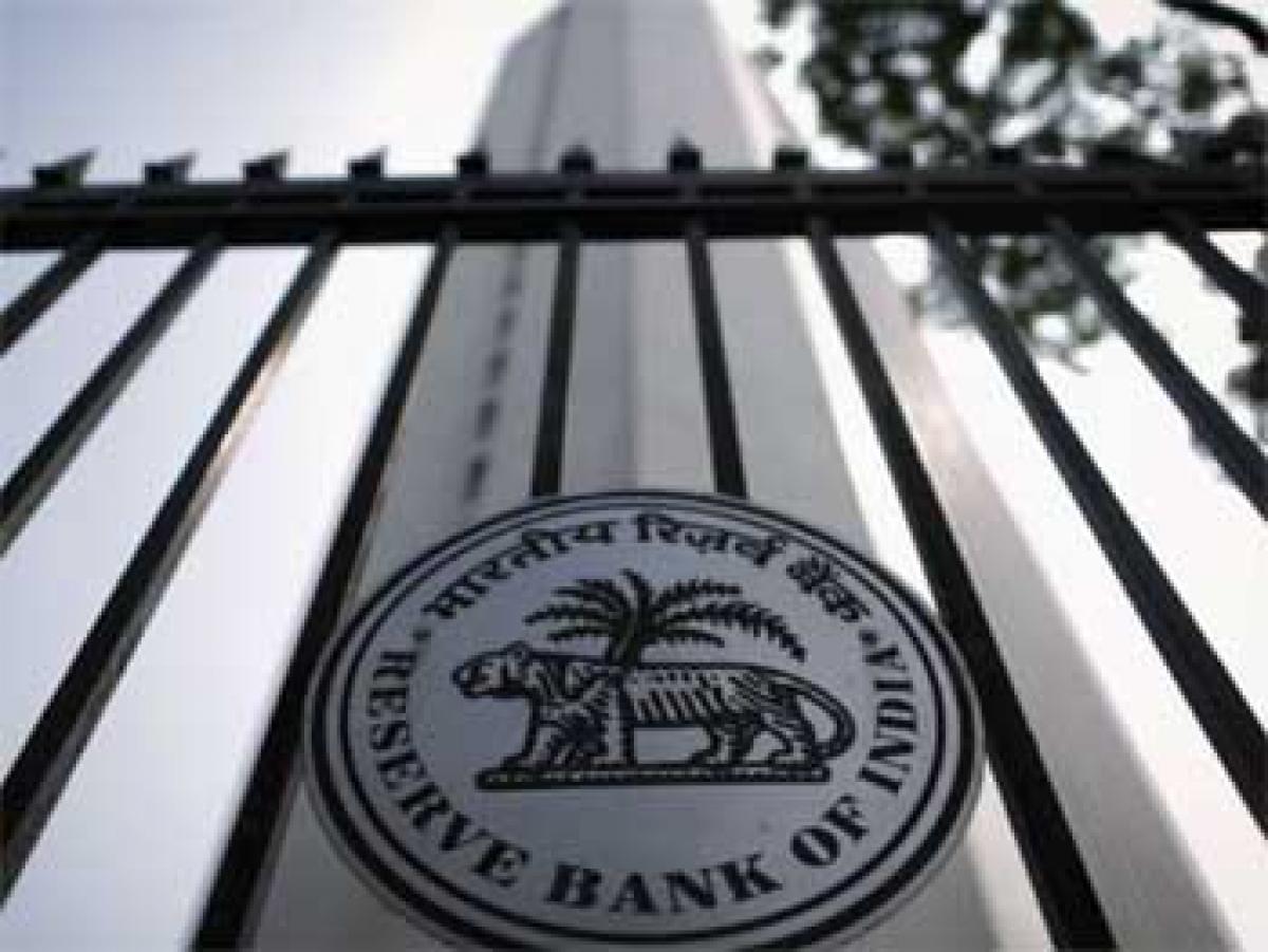 RBI orders probe into alleged frauds in loans to farmers