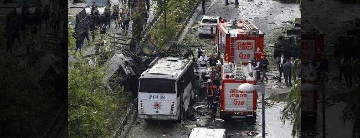 Bomb blast targeted at police vehicle rocks Istanbul