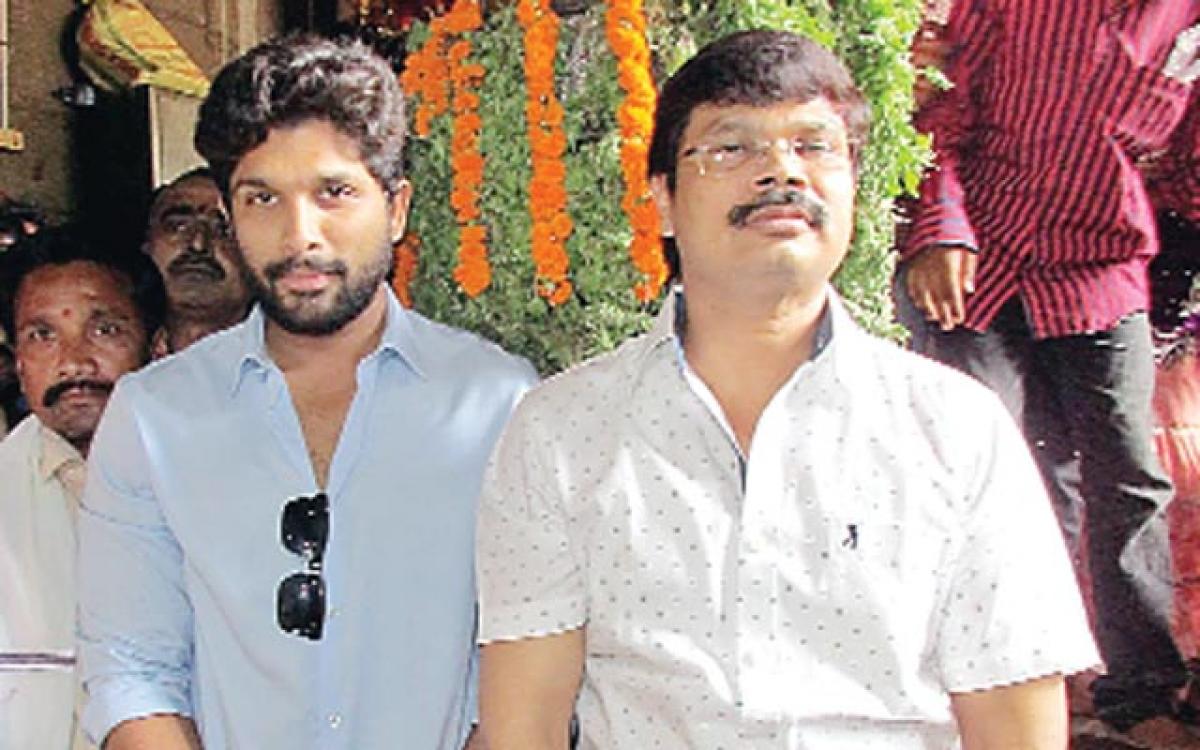 Allu Arjun gets stuck in temple lift