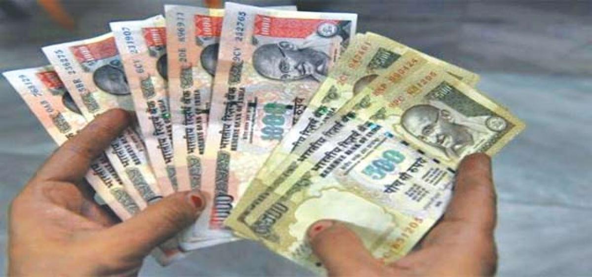 Racket in exchange of old notes remains unabated