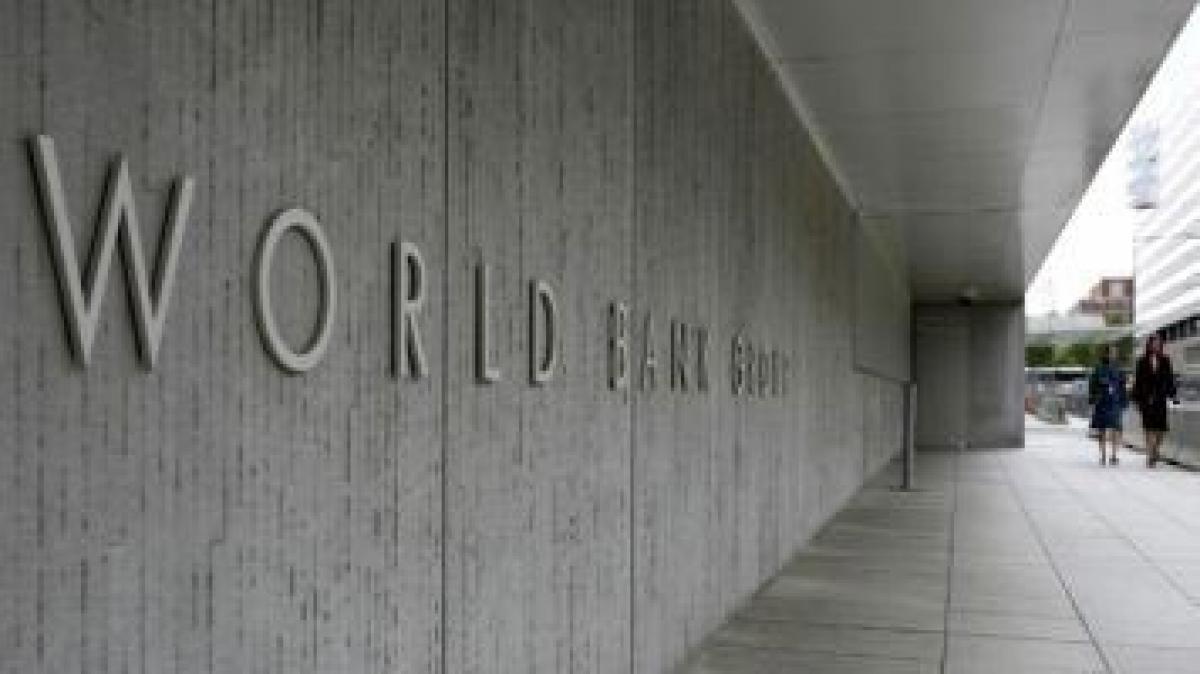 World Bank team inspects drinking water scheme works