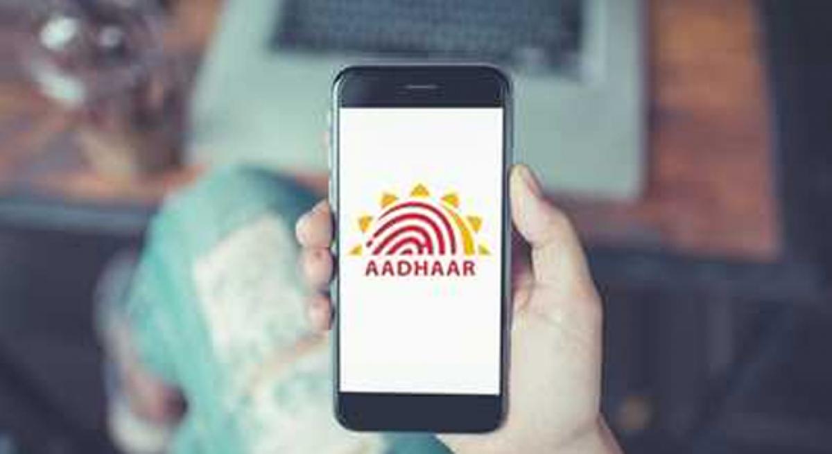 Aadhaar-enabled mobiles must adhere to standards: UIDAI