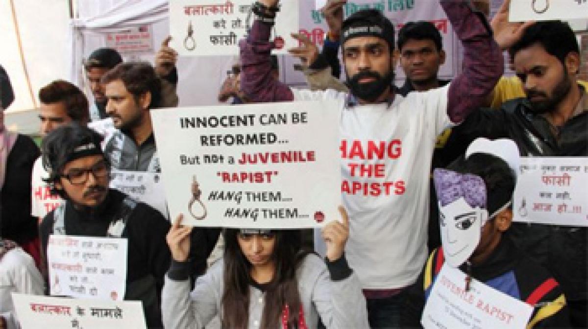 Juvenile bill in Rajya Sabha today, Delhi gangrape victim’s parents seek passage