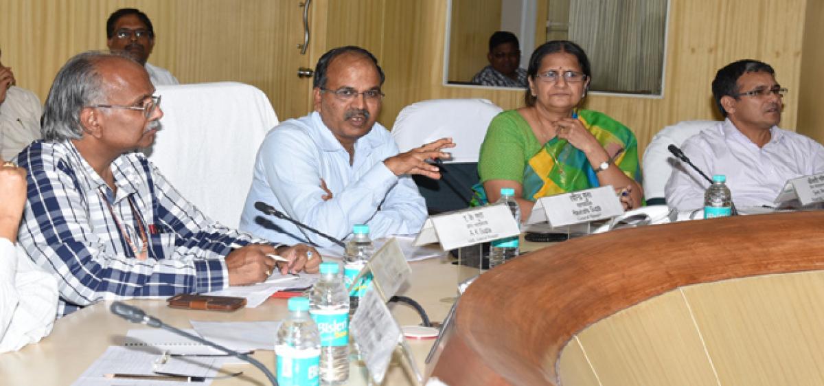 SCR GM stresses on curbing unauthorised vending