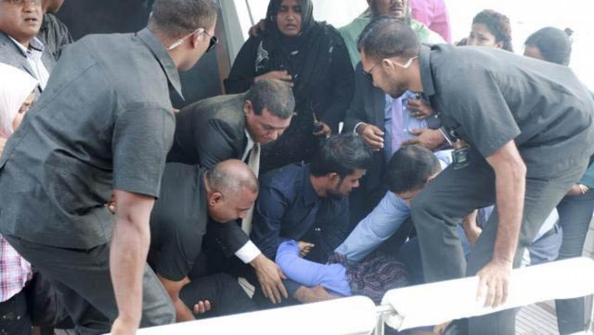 Maldives presidents wife injured in speedboat blast