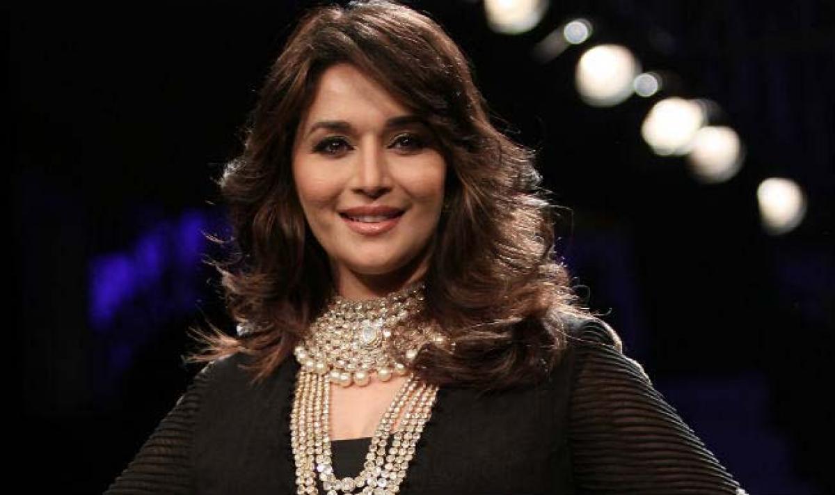 Madhuri to make your dil go dhak dhak on dance show