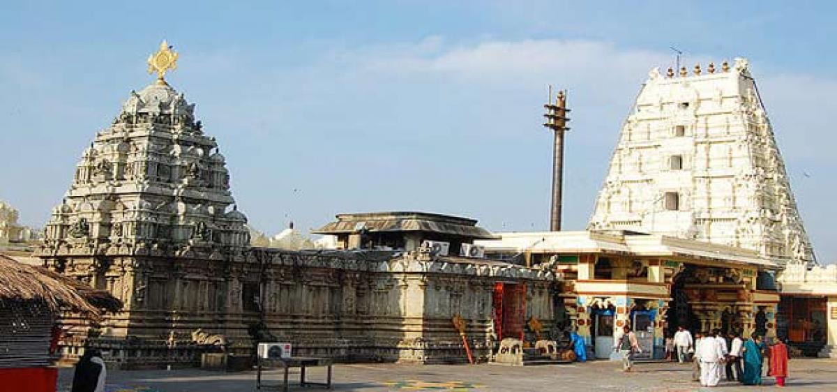 Telangana Govt keen to develop Bhadrachalam temple