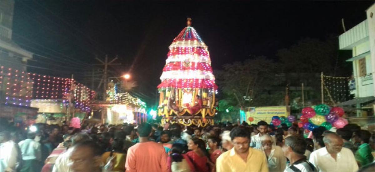 Bhavanarushi Rathotsavam attract thousands of devotees