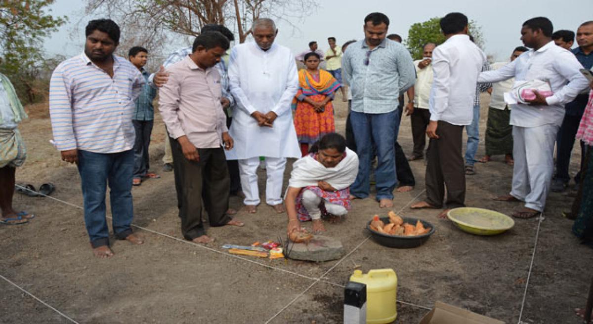 Satavahana period earthenware unearthed in Kotilingala excavations
