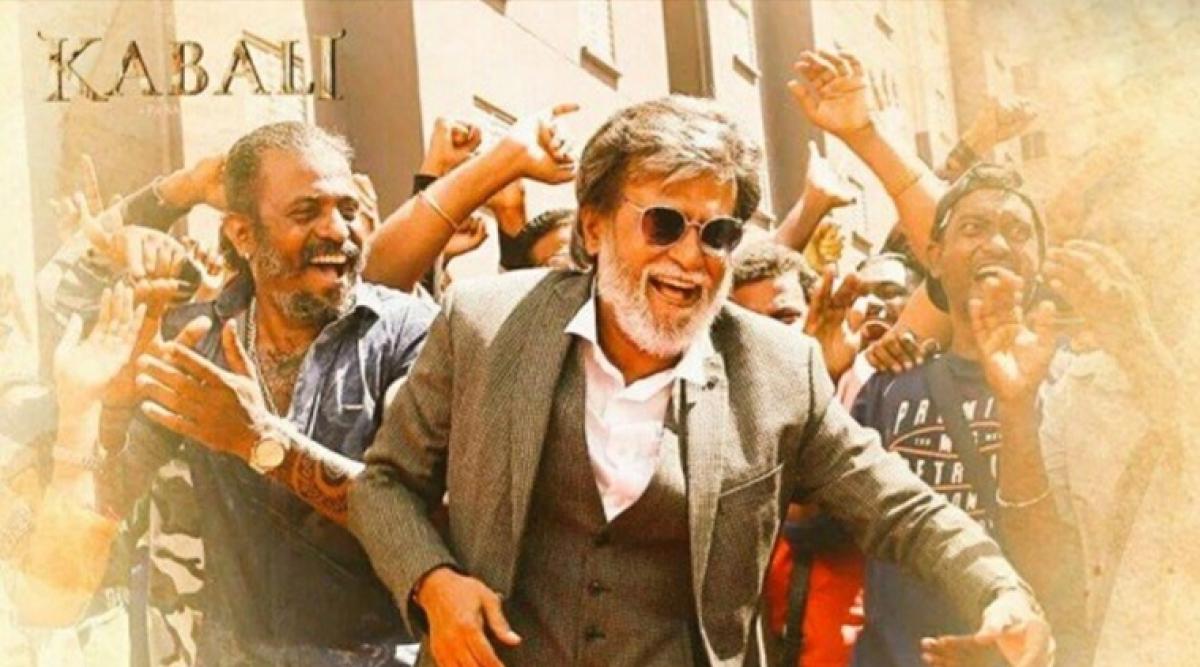 Kabali tickets sold out, housefull boards outside theatres