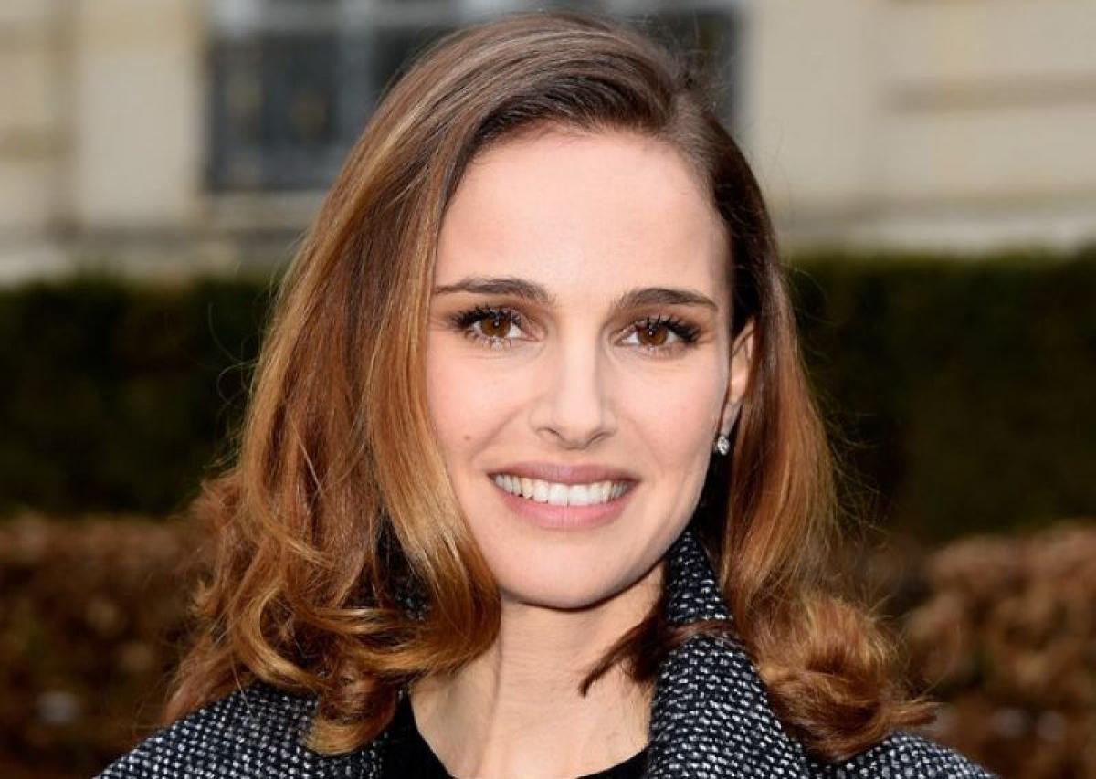 Natalie Portman: Hollywood still favours men above women