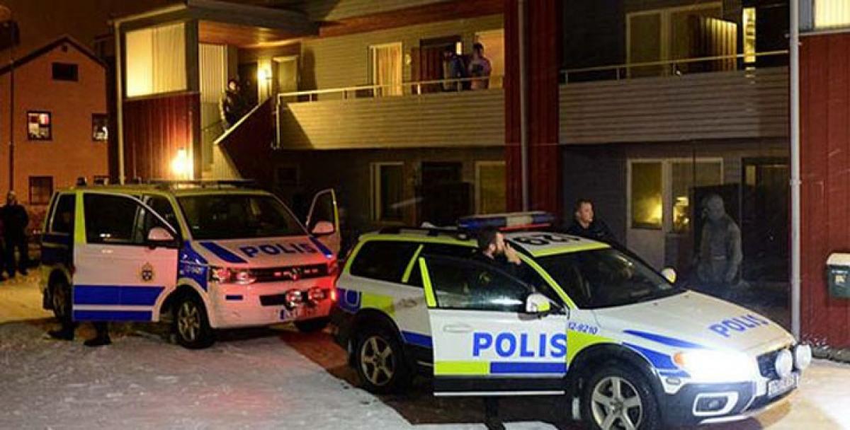 Swedish police arrest man for plotting terror attack