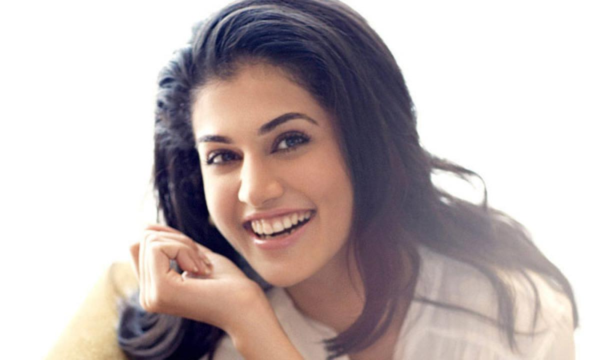 Taapsee And Sunny Leone Promote Breast Cancer Awareness 