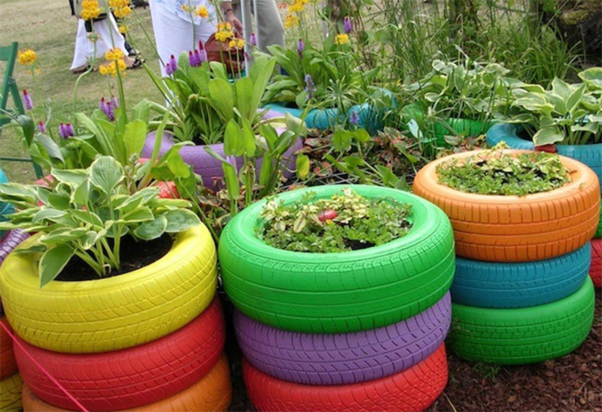 Old tyres turn into colourful accessories