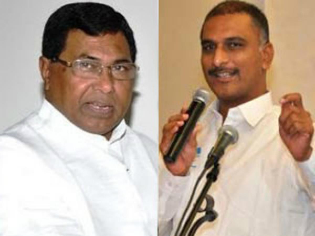 Jana Reddy reprimands Harish Rao on Mallanna compensation