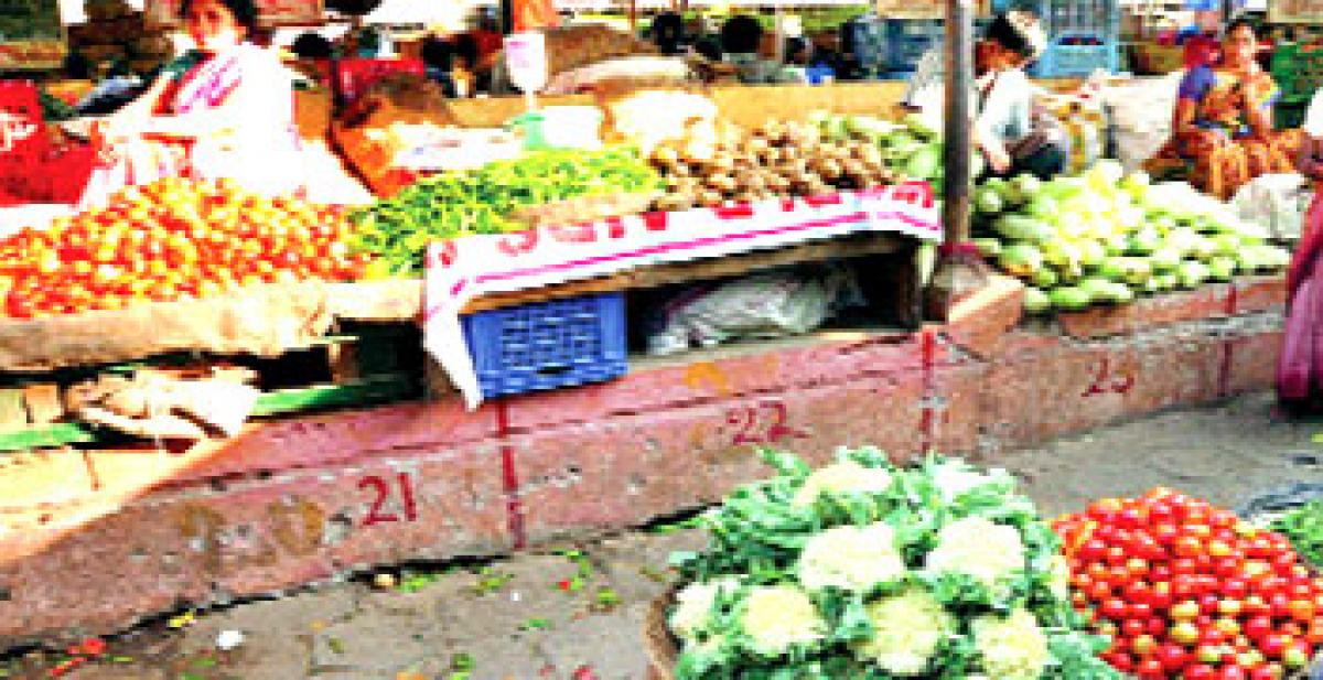 Vegetable imports decline in Vijayawada