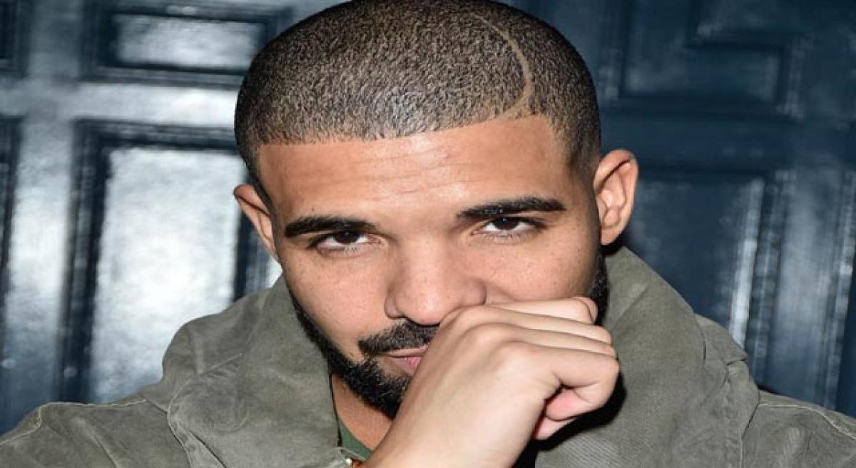 Drake criticises Grammys