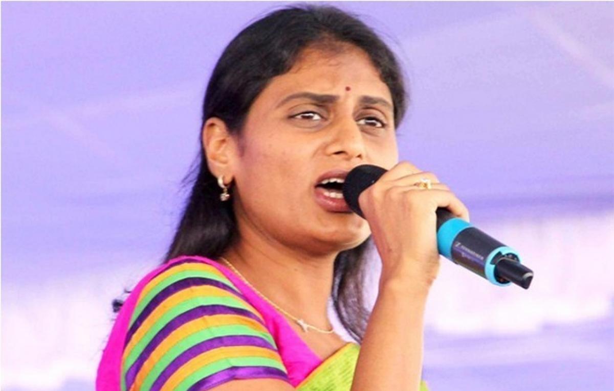 YS Sharmila begins her Warangal Yatra