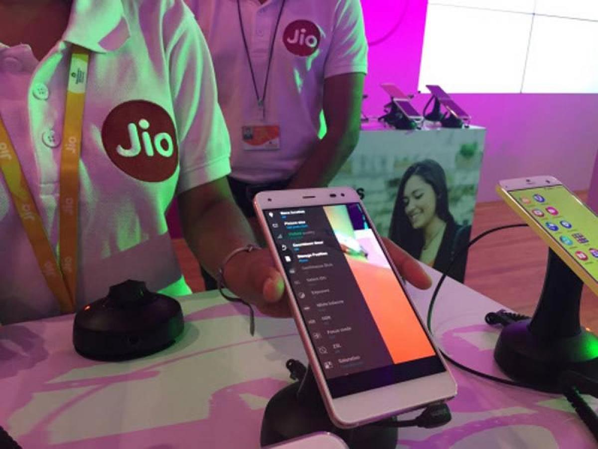 Relaince Jios 4G services to go live from September 5