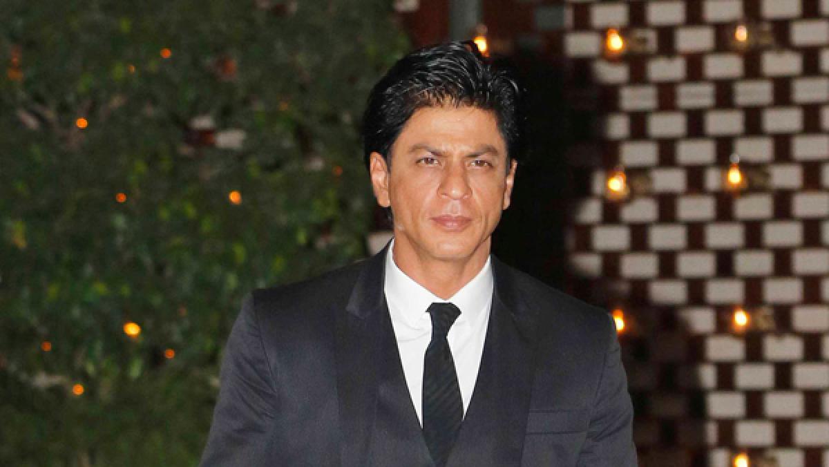 Shah Rukh Khan dedicates poem to Indian soldiers