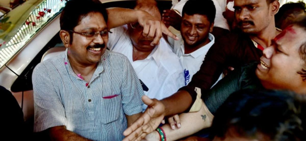 Dinakaran meets Sasikala in Bengaluru jail; Senior AIADMK leader says party has no truck with him