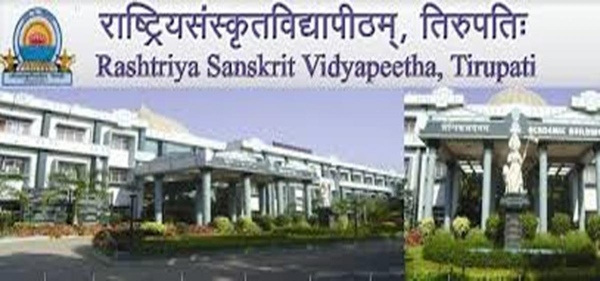 Sanskrit students are torch-bearers  of society: RSVP VC