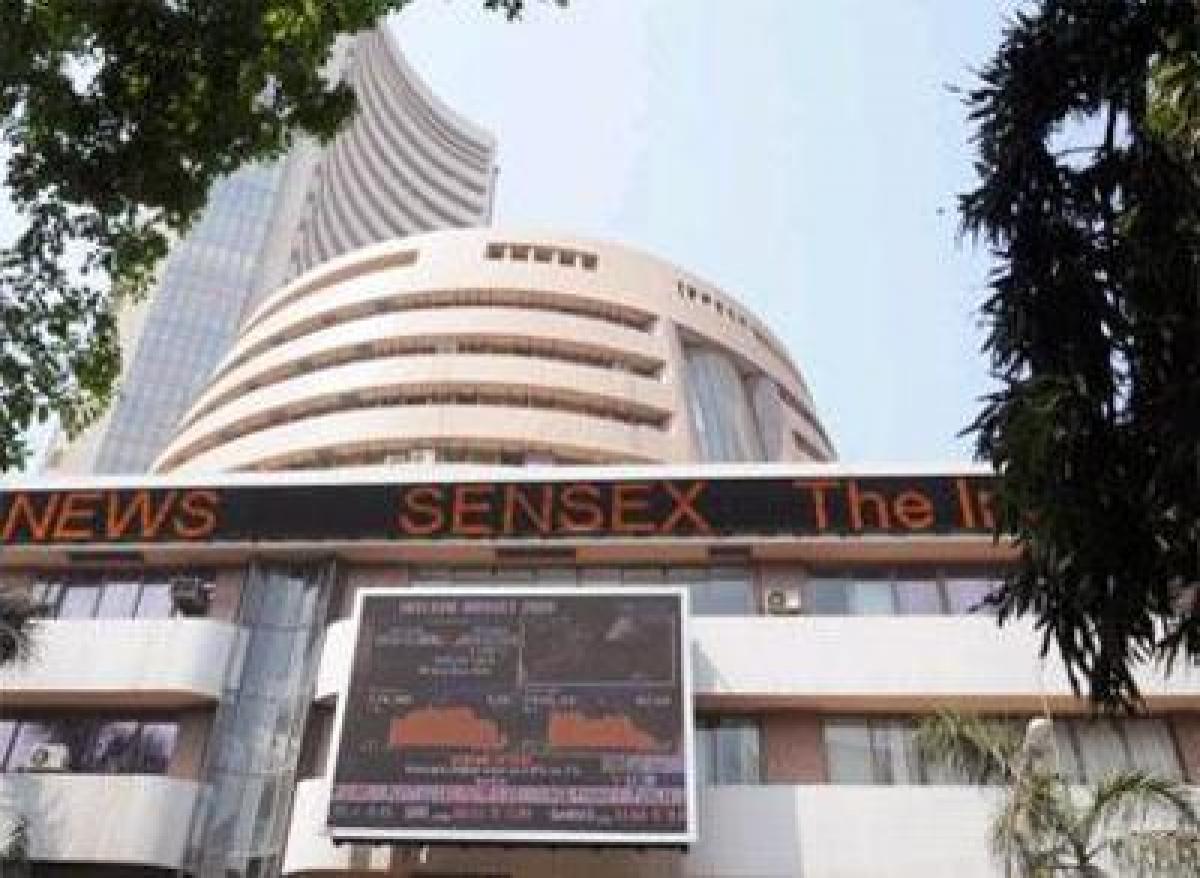 Sensex gains 44 points in early trade