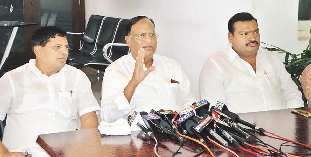 Congress MP slams government over Maharashtra pact