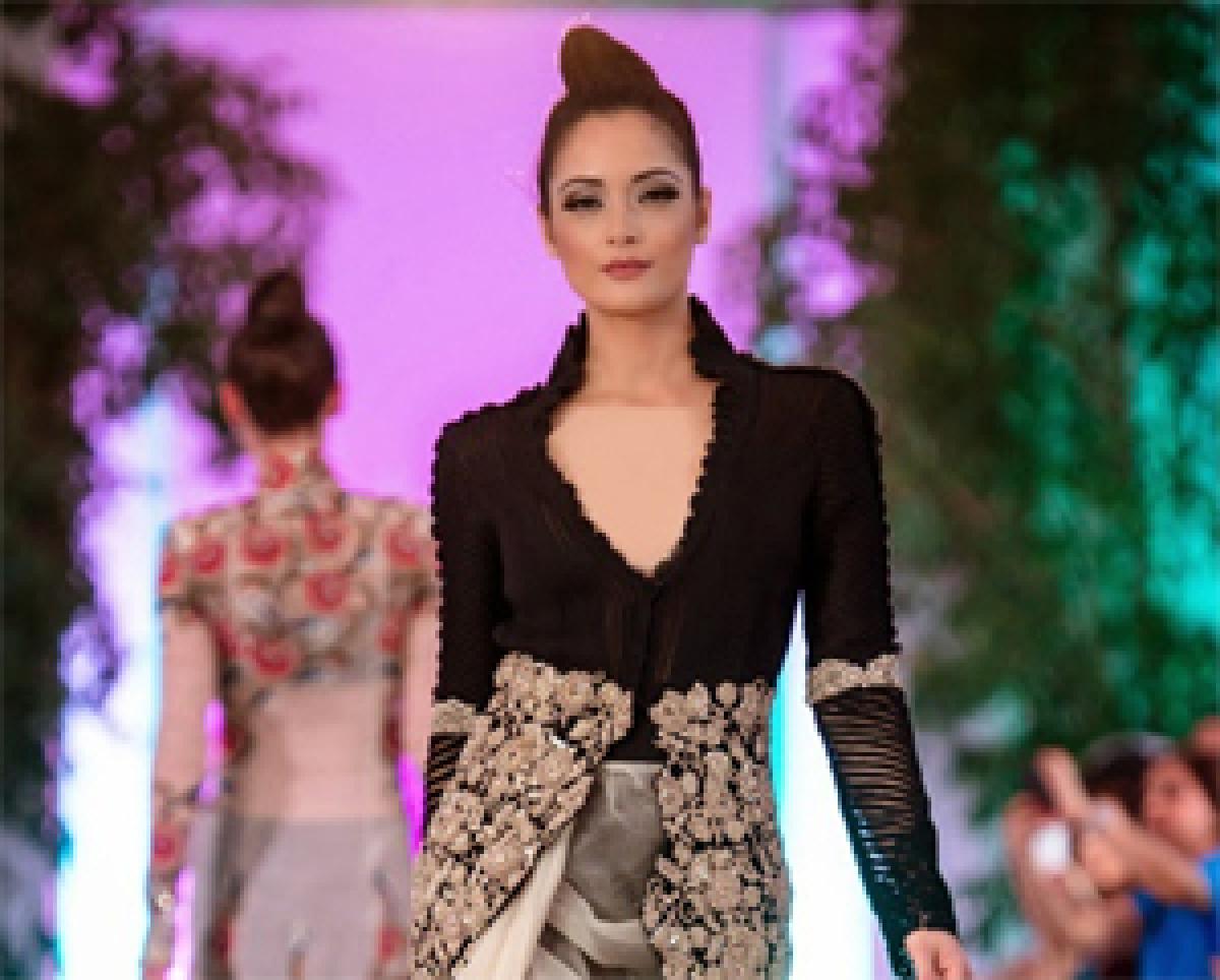 Anamika Khanna to be part of Fashion Parade in London