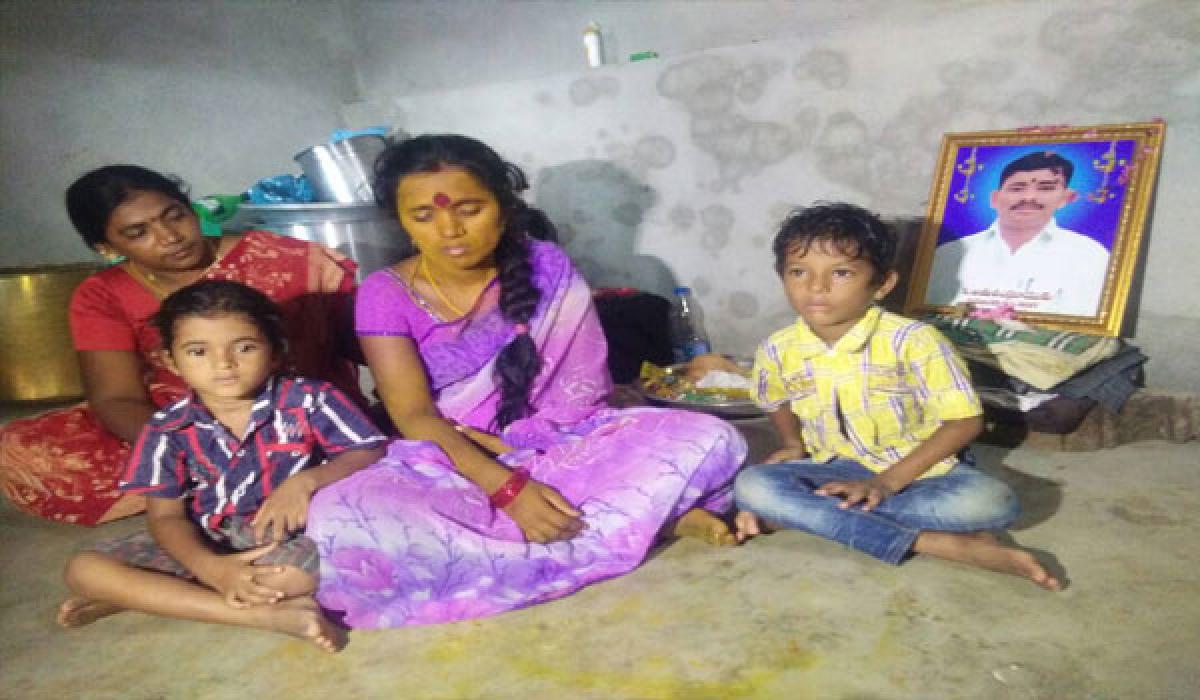 Renuka reunites with kids