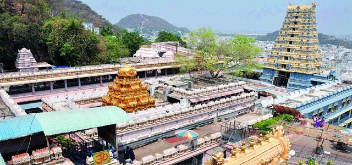 AP govt mulls cottages atop Indrakeeladri