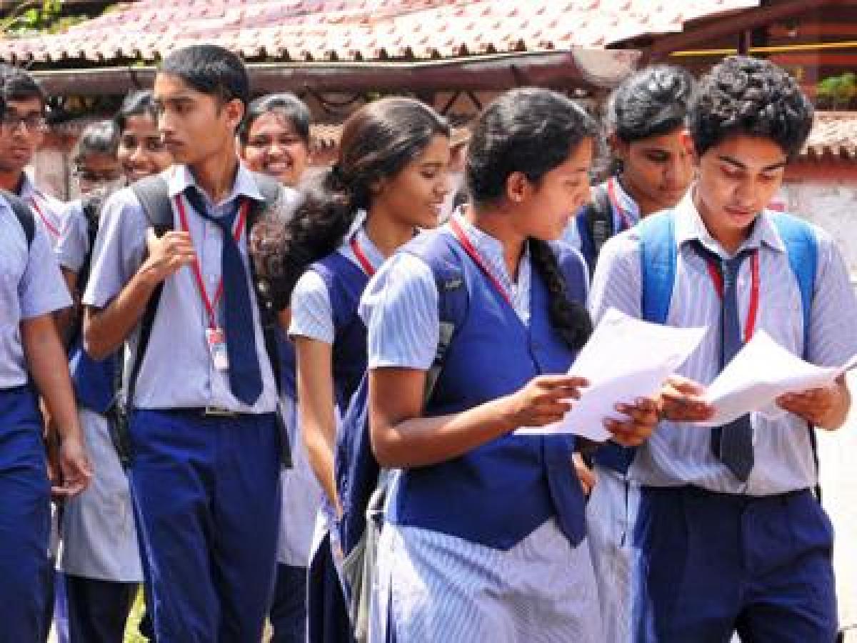 CBSE Serves Show Cause Notice To 2000 Schools On Failure To Share Information