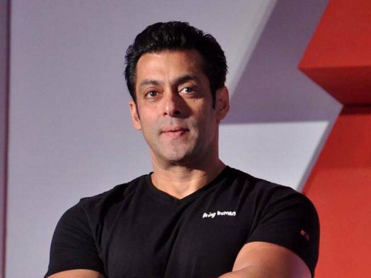 Oh no! Salman robbed by fans at pub?