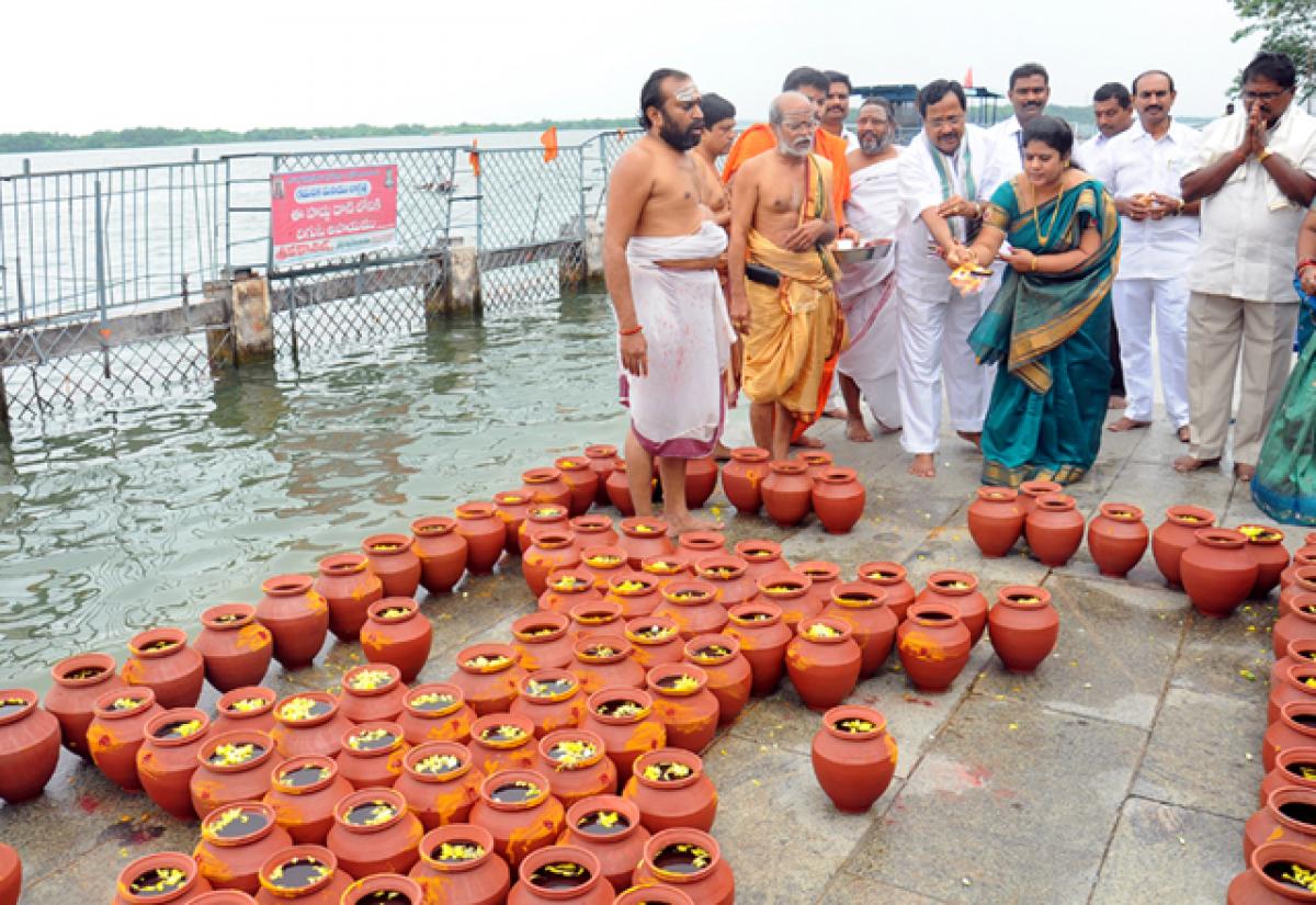 Sahasra Kalasabhishekam marks end of Varuna Japam