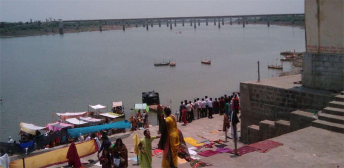 Stage set for Maha Harathi to River Godavari on Nov 29