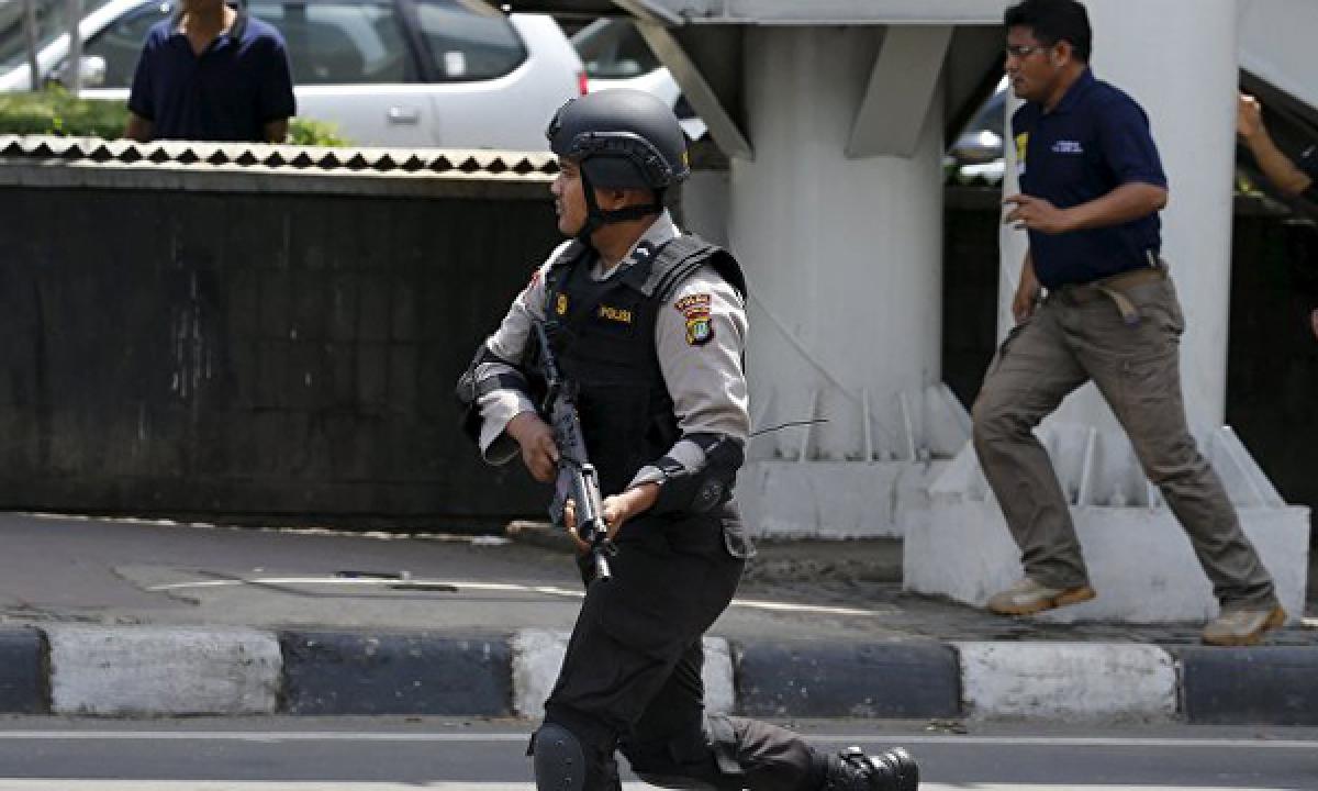 Three suspected militants killed by Indonesian cops, Found several bombs